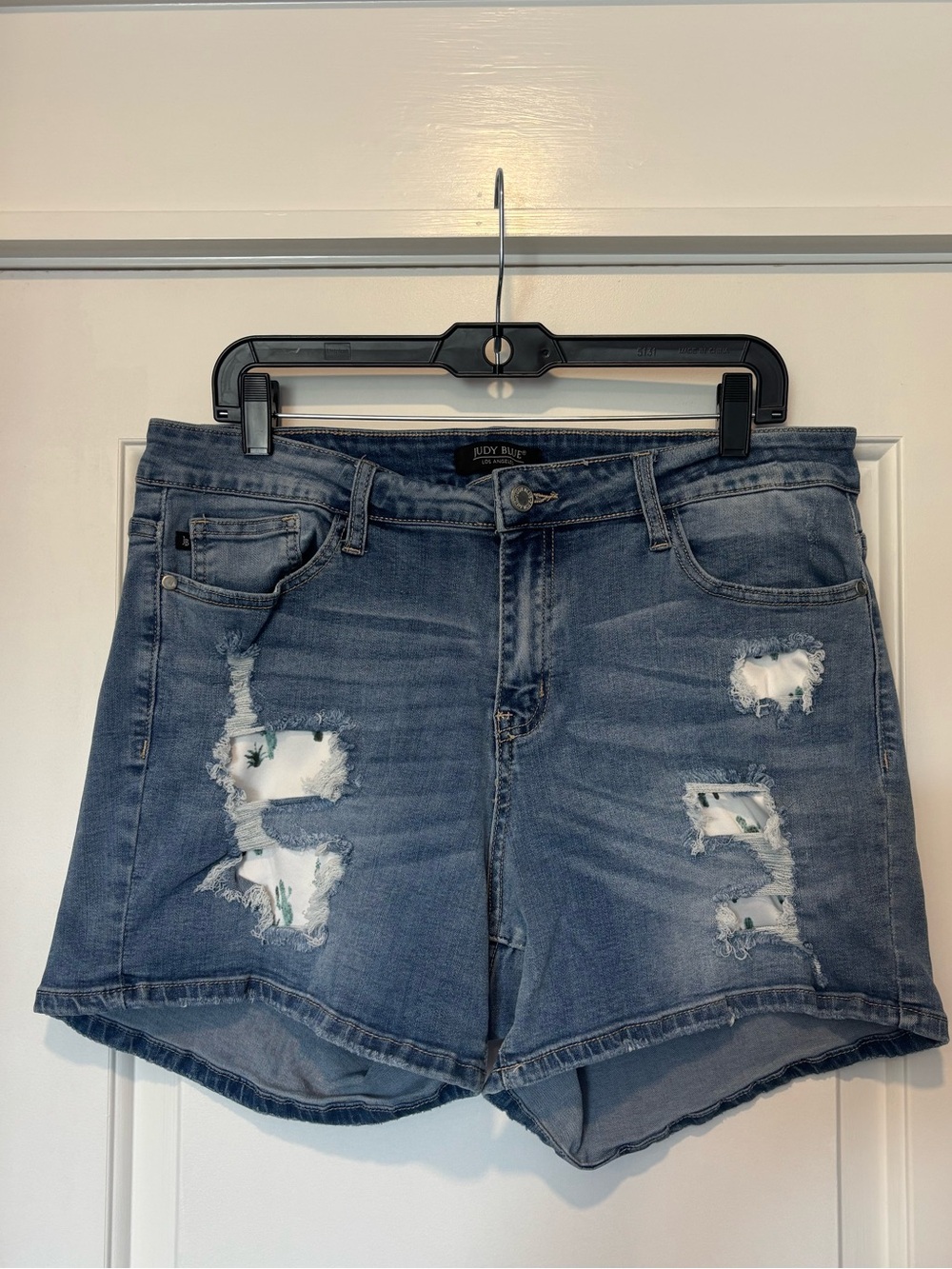 Judy Blue - Cactus patch Distressed Denim Shorts